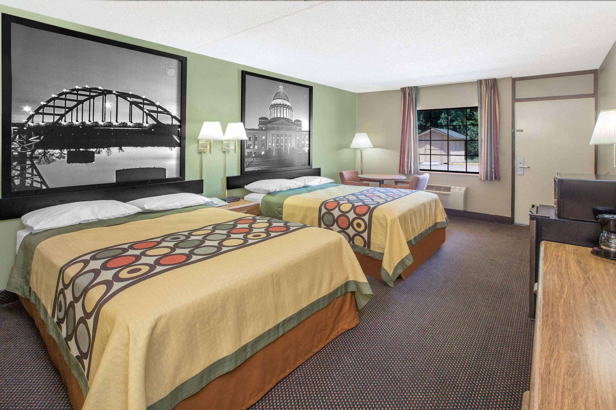 ซูเปอร์ 8 บาย วินด์แฮม คลาร์กสวิลล์ อาร์คันซอ Motel Clarksville ภายนอก รูปภาพ