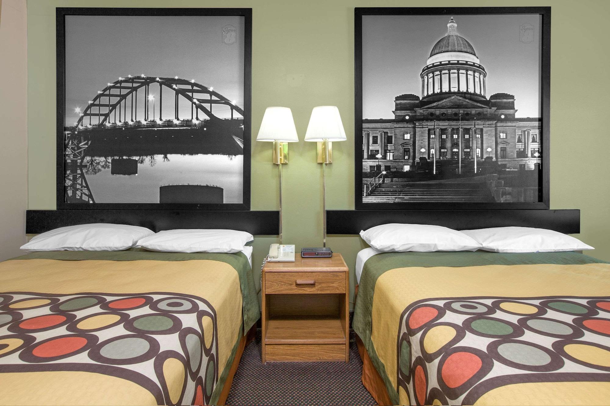 ซูเปอร์ 8 บาย วินด์แฮม คลาร์กสวิลล์ อาร์คันซอ Motel Clarksville ภายนอก รูปภาพ