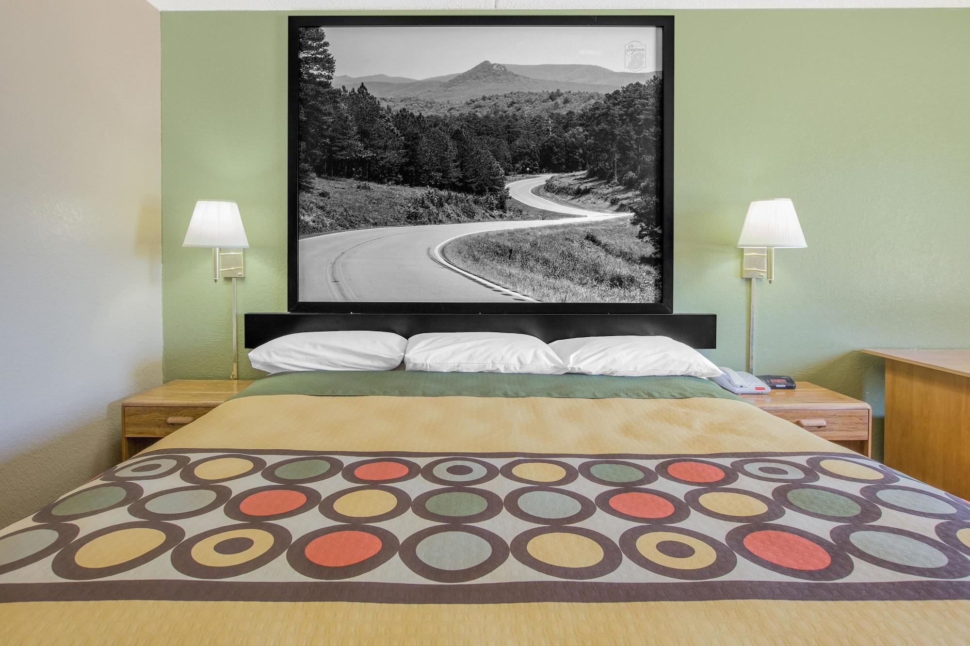 ซูเปอร์ 8 บาย วินด์แฮม คลาร์กสวิลล์ อาร์คันซอ Motel Clarksville ภายนอก รูปภาพ